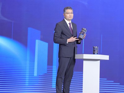 ȫװl(f)ܶ늳ʯīϩ(f)ϼ{׹̼ؓ(f)O