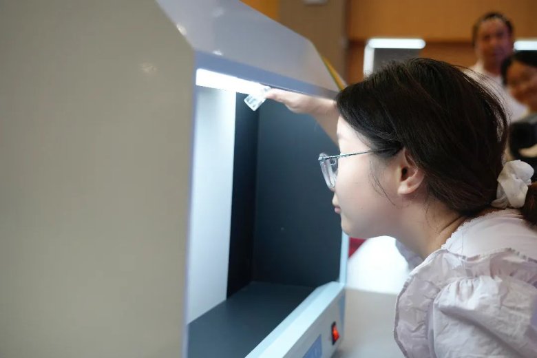 143638_429713_gsdt.jpg 143638_429713_gsdt.jpg